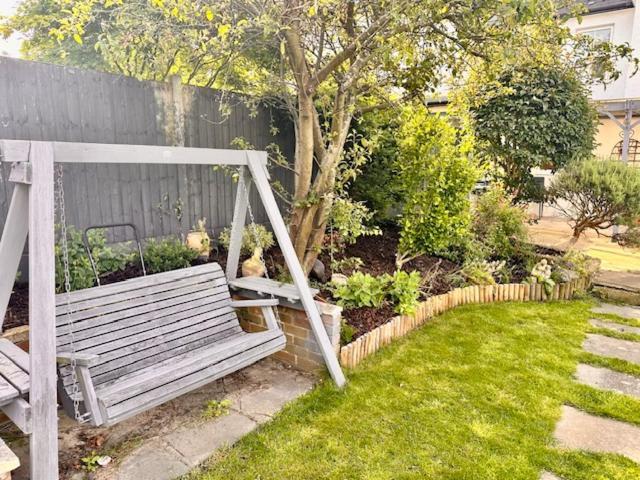 Villa 4 Bed House In Daneby Road,Se6 Catford Exterior foto